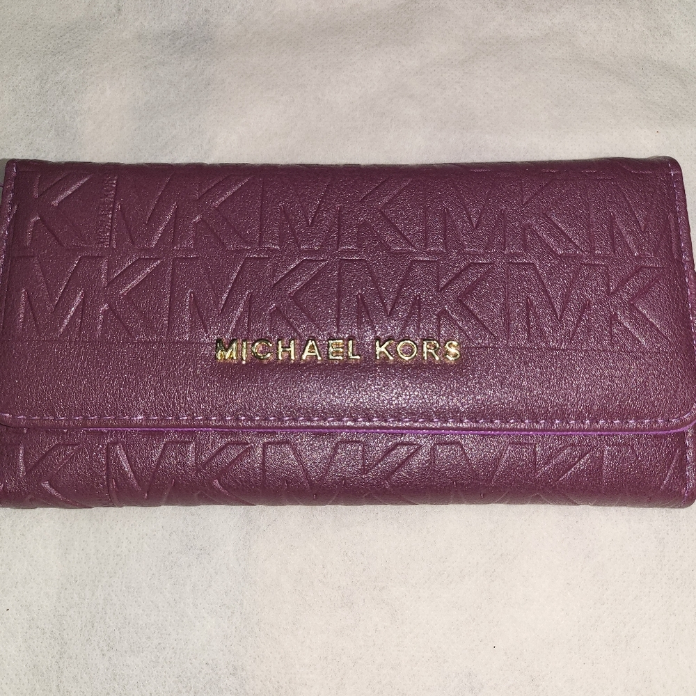 Michael Kors trifold wallet